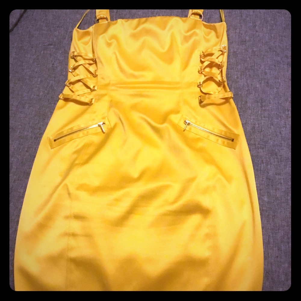 Yellow dress